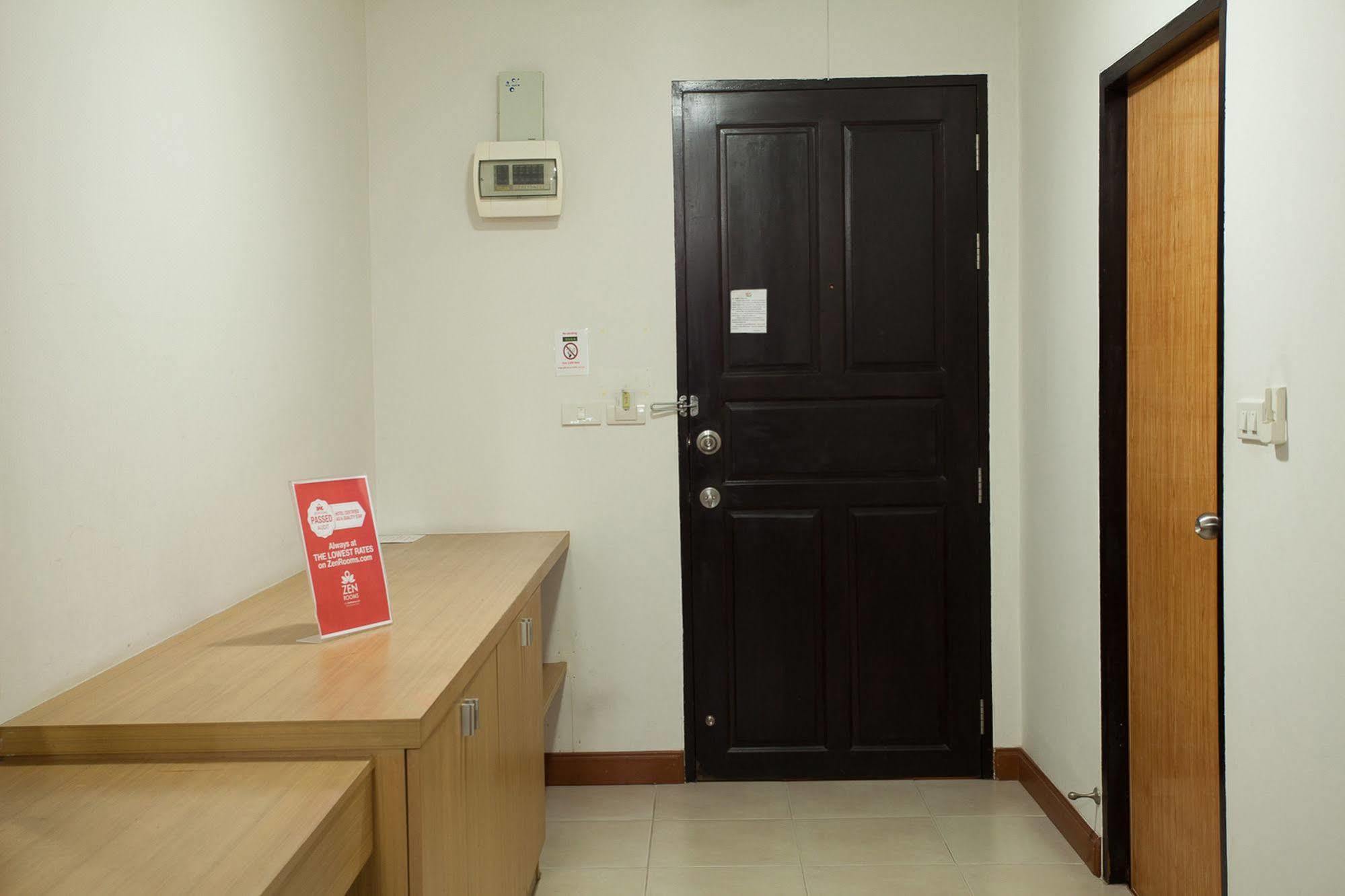 Zen Rooms Vibhavadee-Rangsit Bangkok Exterior foto